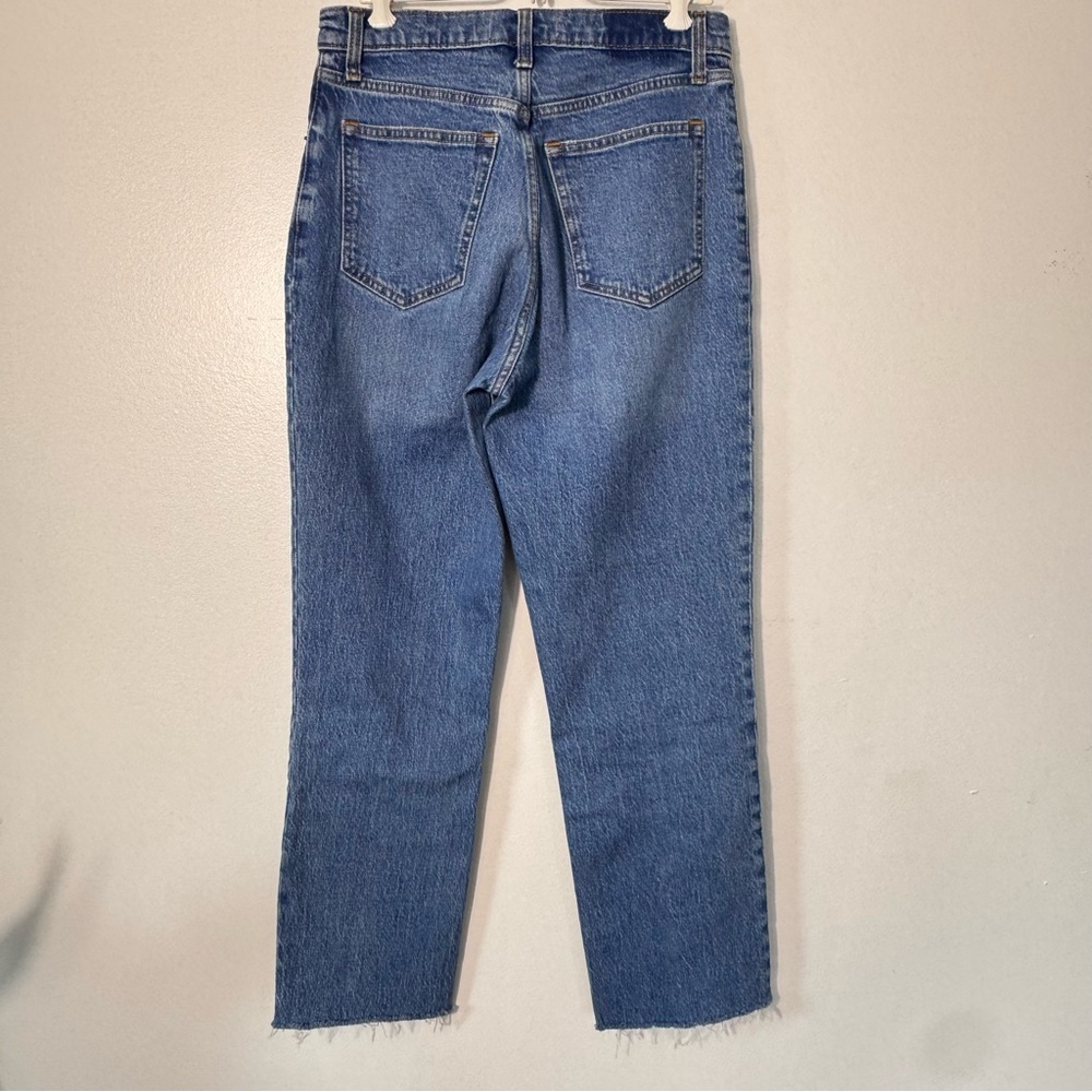 Abercrombie & Fitch The 90’s Straight Ultra High Rise Raw Hem Jeans Sz 28/6R - Picture 6 of 12